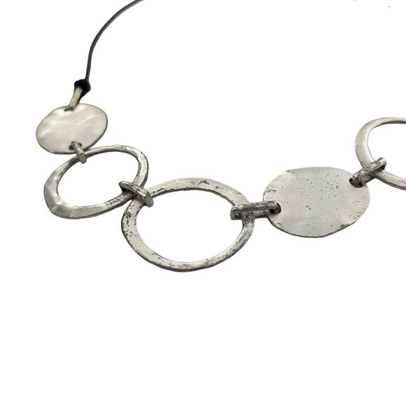 KENNETH COLE Signed 18" SILVER Toned Necklace - Picture 4 of 5